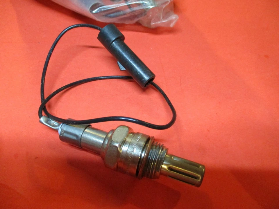 Sensor de oxígeno EAGLE-DODGE-COLT-CARAVANA-MINI-RAM--MITSUBISHI-EXCEL- 1981-1994 Foto 1 de 2