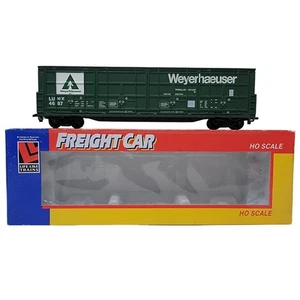 HO Scale Life‑Like Weyerhaeuser 60′ Thrall Door Box Car #4687 (8493) New in Box - Picture 1 of 4