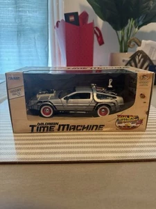 Welly Die Casting Back To The Future Part 3 Delorean Time Machine - Picture 1 of 10
