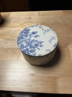 vintage Laura Ashley candle st/ 3” jar candles/ set of 4 in gift box - Image 1 of 4