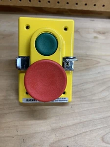 Rees Plunger Switch w/ Latch 04932-532 - New - Picture 1 of 8