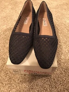 Vintage Talbots Womens Shoes Size 9M Navy Pumps Dress EUC - Picture 1 of 4
