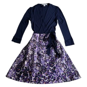 Vestido envolvente DVF Amelia talla 0 estampado púrpura azul marino manga 3/4 calce y bolsillos acampanados - Imagen 1 de 12