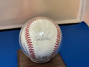 Cincinnati Reds Barry Larkin Autographed National League Baseball - Picture 1 of 4