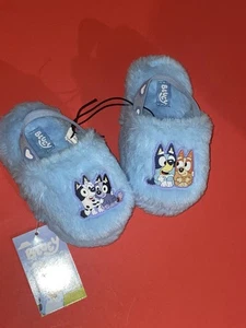 Disney Bluey Toddler Slippers Plush Bingo Muffin Socks Figures Girls 7/8 NWT - Picture 1 of 9