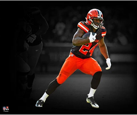 Nick Chubb Cleveland Browns Unsigned Spotlight 20x24 Photo Cover