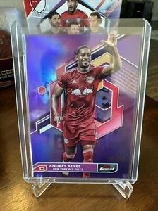 2023 Topps Finest MLS ANDRES REYES REFRACTOR PÚRPURA NEW YORK RED BULLS 174/250 - Imagen 1 de 3
