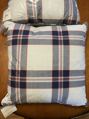 ALMOHADAS A CUADROS TOMMY HILFIGER ROJAS BLANCAS AZULES 2 NUEVAS CON ETIQUETAS ORG VENTA AL POR MENOR $68 CADA UNA Foto 1 de 4