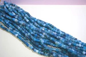 edelsteine24  Achat Strang turquise matt Würfel  8mm banded Strang! Agat-b21 - Bild 1 von 4