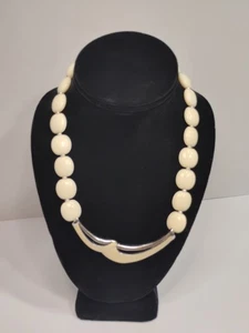 VTG Trifari Kunio Matsumoto Choker Necklace W/ ivory enamel pendant and Lucite - Picture 1 of 12