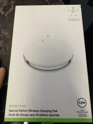 Belkin BOOST UP 7.5W Wireless Charging Pad - White - Image 1 of 4