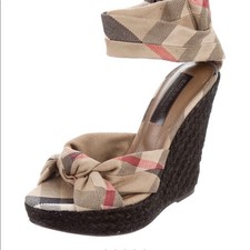 BURBERRY BEIGE CHECKED ESPADRILLES WEGDE SHOES