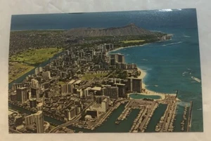 Aerial View Of Waikiki Beach & Diamond Head, Hawaii. Postcard (G2) - Picture 1 of 2