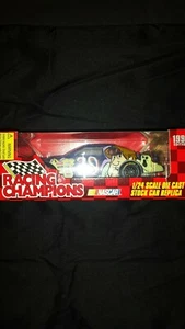 1997 Racing Champions 1:24 Robert Pressley Scooby Doo  - Picture 1 of 6