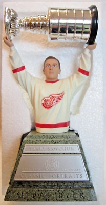 TERRY SAWCHUCK GOALTENDER 2003-04 红翼 UD UPPER DECK PORTRAITS BUST 全新带盒 — 第 1/4 张图片