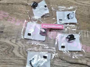 Genuine Suzuki Carry DD51T Front Panel Clip Inner lining clip set of five - Picture 1 of 8