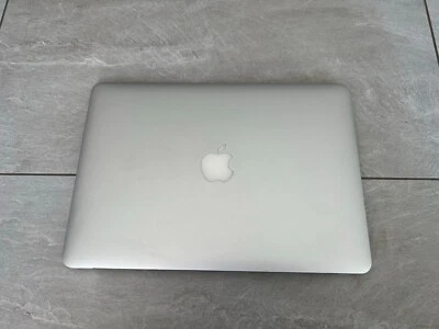 Apple MacBook Air 13 Zoll Mitte 2011 A1369 500GB SSD 4GB RAM - Bild 1 von 4