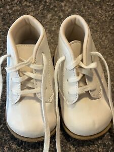 🔥Teeny Toes White Toddler Shoes Size 4W Used Once.