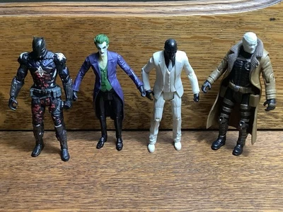 DC Comics Multiverse Batman: Arkham Knight, Hush, Black Mask , Joker 3.75” 2014 - Image 1 of 2