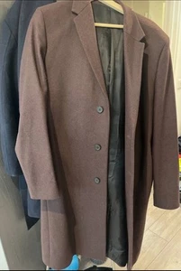 COS Abrigo Largo Hombre en Granate, Talla Grande Inmaculado, Apenas Usado - Imagen 1 de 3