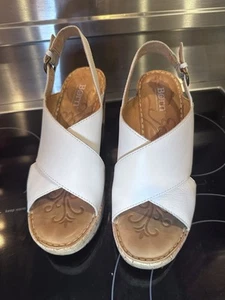 Born Jenni LEATHER Cork Wrapped Wedge Platform Sandal Buckle Close White Sz 8M - Picture 1 of 13