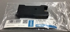 Omron E3X-SD7 FiberOptic Amplifier, NPN Connector (b140) - Picture 1 of 6