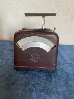 Ancien pèse-lettre Bakélite EM années 40 - Photo 1/4