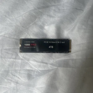 M.2 NVMe 4TB Interne-SSD PCle NVMe4.0 - Afbeelding 1 van 3
