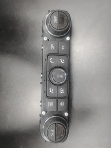 2017-2023 GMC Acadia Auto Temperature Climate AC Heater Control Front OEM  - Picture 1 of 4