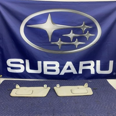 Juego de pares de parasoles grises Subaru Impreza WRX STi 2002-2004 lado conductor y pasajero Foto 1 de 4