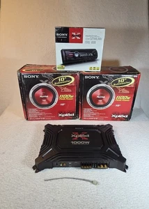 Sistema audio auto Sony Xplod: lettore CD, amplificatore e sub 2 - 10" mai installato. - Foto 1 di 24