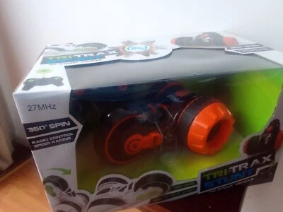 BRAND NEW IN BOX Tri-trax Radio Controlled Stunt Vehicle 360° Spins - Ideal Gift - Image 1 of 4