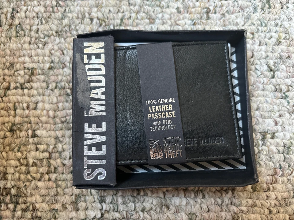 Steve Madden Genuine Leather Black Bifold Wallet RFID Protection New in Box - Image 1 of 1