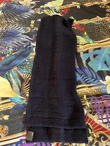 Fendi logo scarf absolutely gorg trans-seasonal layering piece - Picture 1 of 4