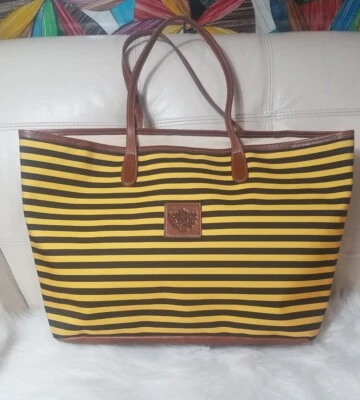 Barrington Weekend Overnight Bag 20x12! - Image 1 of 4