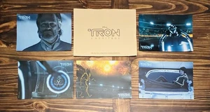TRON LEGACY Original Complete French Lobby Card Set RARE Disney Jeff Bridges - Bild 1 von 4