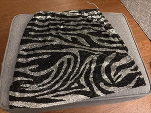 Finition Main CELINE Skirt French Black Silver Zebra Sequin Silk Size 36 - Picture 1 of 13