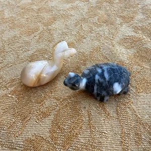 Mini Whale & Turtle Stone Figurines - Picture 1 of 4