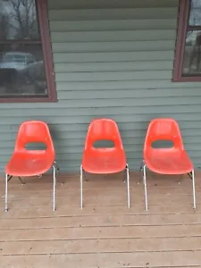 KRUEGER METAL PRODUCTS ORANGE SHELL FIBERGLASS Stackable 3 CHAIRS EAMES ERA VTG - Picture 1 of 24