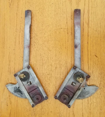 Regulators Front Window  1953 Desoto 1949-54 Dodge Mopar Chrysler Plymouth - Image 1 of 4