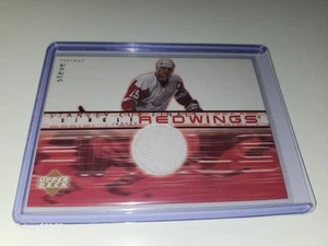 2001-02 Upper Deck Stanley Cup Finals- Steve Yzerman Game Used Jersey Card NM - Picture 1 of 7