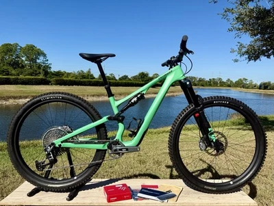Specialized Stumpjumper 15 Expert SRAM AXS FOX Performance Elite 2025, S3 Medium Foto 1 de 4