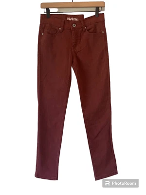 Pantalones de mezclilla ajustados de algodón elástico 5 bolsillos pierna cónica roja carbono para hombre L30 W26 Foto 1 de 4