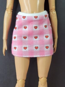 NEW! PINK HEARTS STRAIGHT SKIRT BARBIE FASHIONISTAS FASHION CLOTHES - Picture 1 of 3
