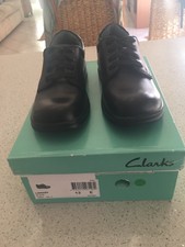 clarks asher grove