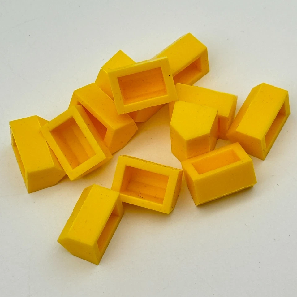 Monopoly Pedigree Dog Lover's Edition 12 perreras de plástico amarillo 2002 hoteles Foto 1 de 1