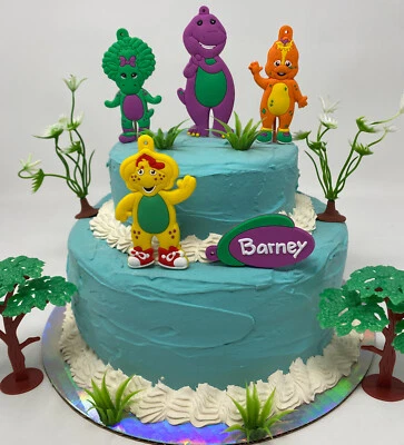Topper de pastel de cumpleaños de lujo Barney and Friends Foto 1 de 4