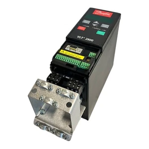 Danfoss VLT2807 178B3227 Frequenzumrichter VLT2807PS2B20STR1DBF12A00C0 Danfoss V - Picture 1 of 12