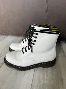 Dr Martens 1460 Doc White Ankle Boots 7M 8L 39EU 6UK Barely Used! Punk Goth Rock - Picture 1 of 16