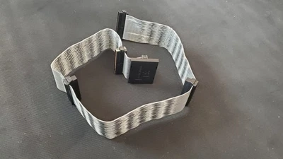 Foxconn 24-Inch 68 pin SCSI Cable, 4 Devices with Terminator 410-0000-026 - Image 1 of 4